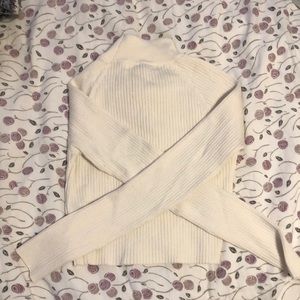 Turtle neck crop top